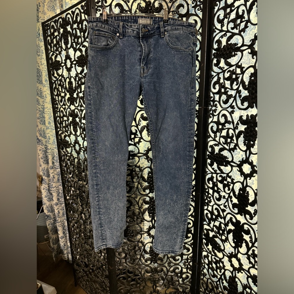 Vintage Guess size 34 Jeans